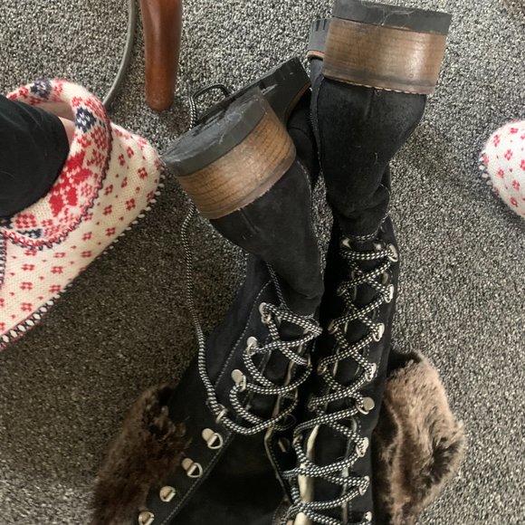 Lace up shearling lined fur trim bootsl - Picture 11 of 11